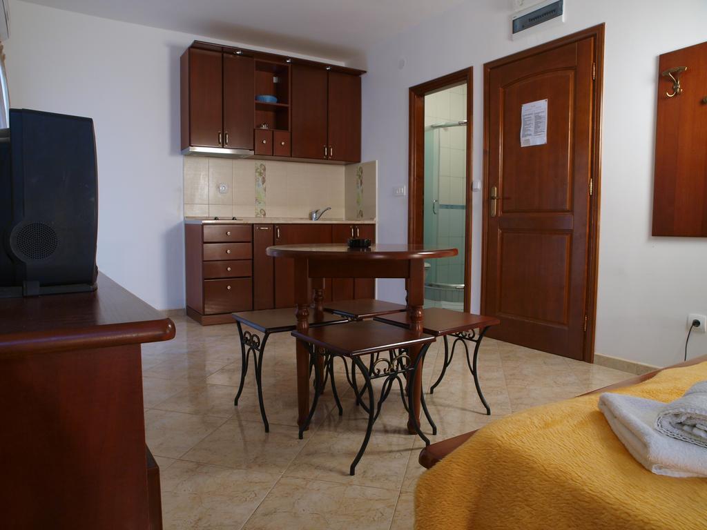 Apartments Obala Dragovic Petrovac Room photo