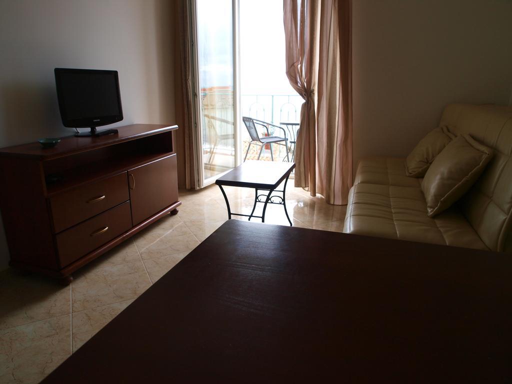 Apartments Obala Dragovic Petrovac Room photo