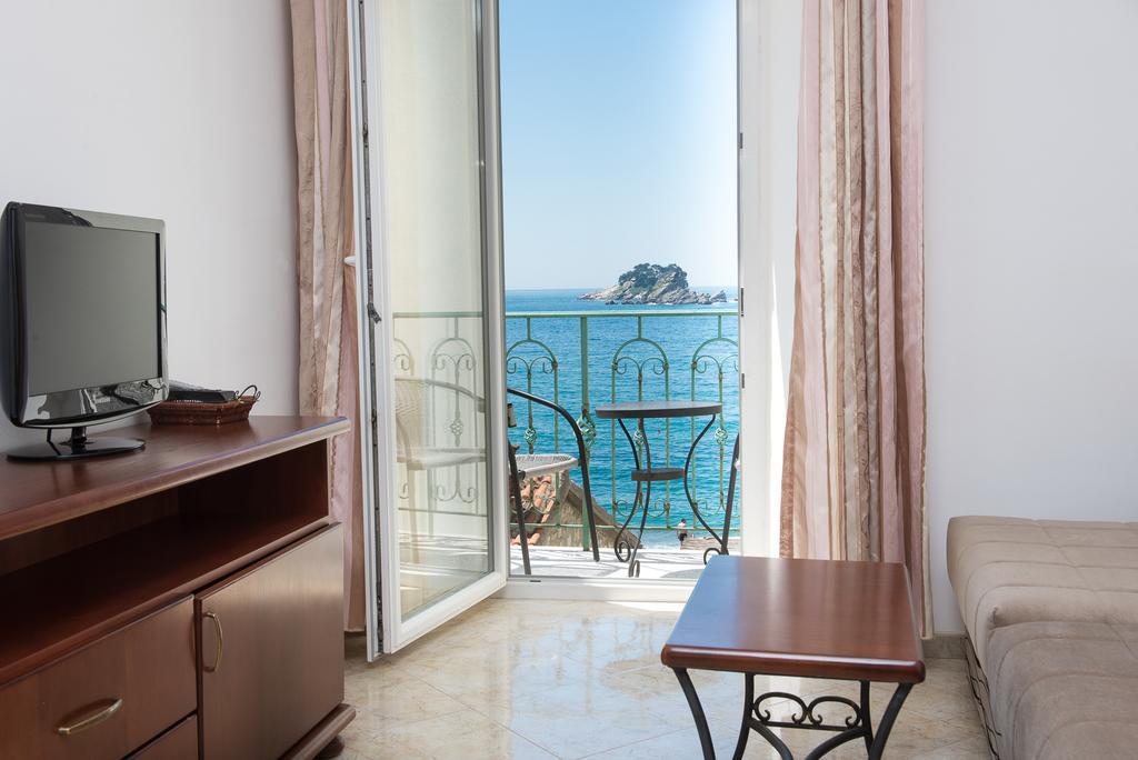 Apartments Obala Dragovic Petrovac Exterior photo